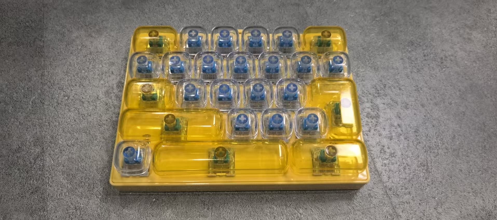 26-Key Bread Button Stress Relief Toy - Custom Transparent/Solid Color with Custom Patterns