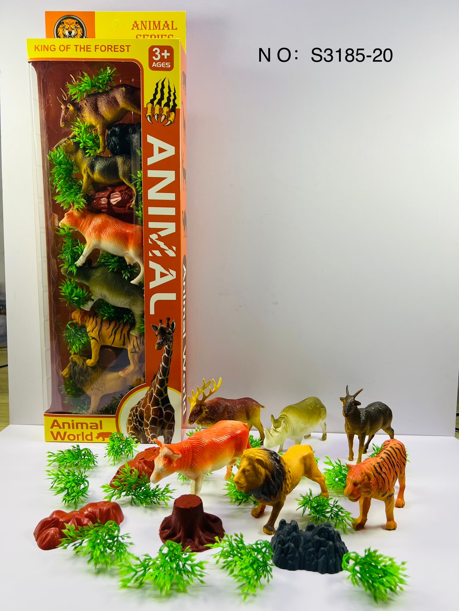 Animal Set (6 Pieces, PP Material, 11-14cm Long Hollow Wildlife with Grass, Tree Stump, and Stone)