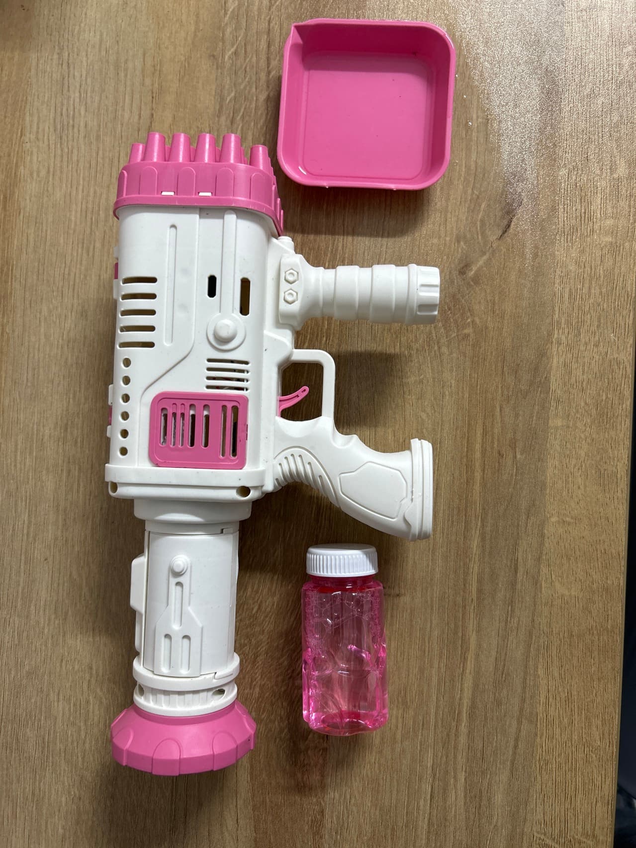 32-Hole Electric Bubble Blower in Pink and Blue