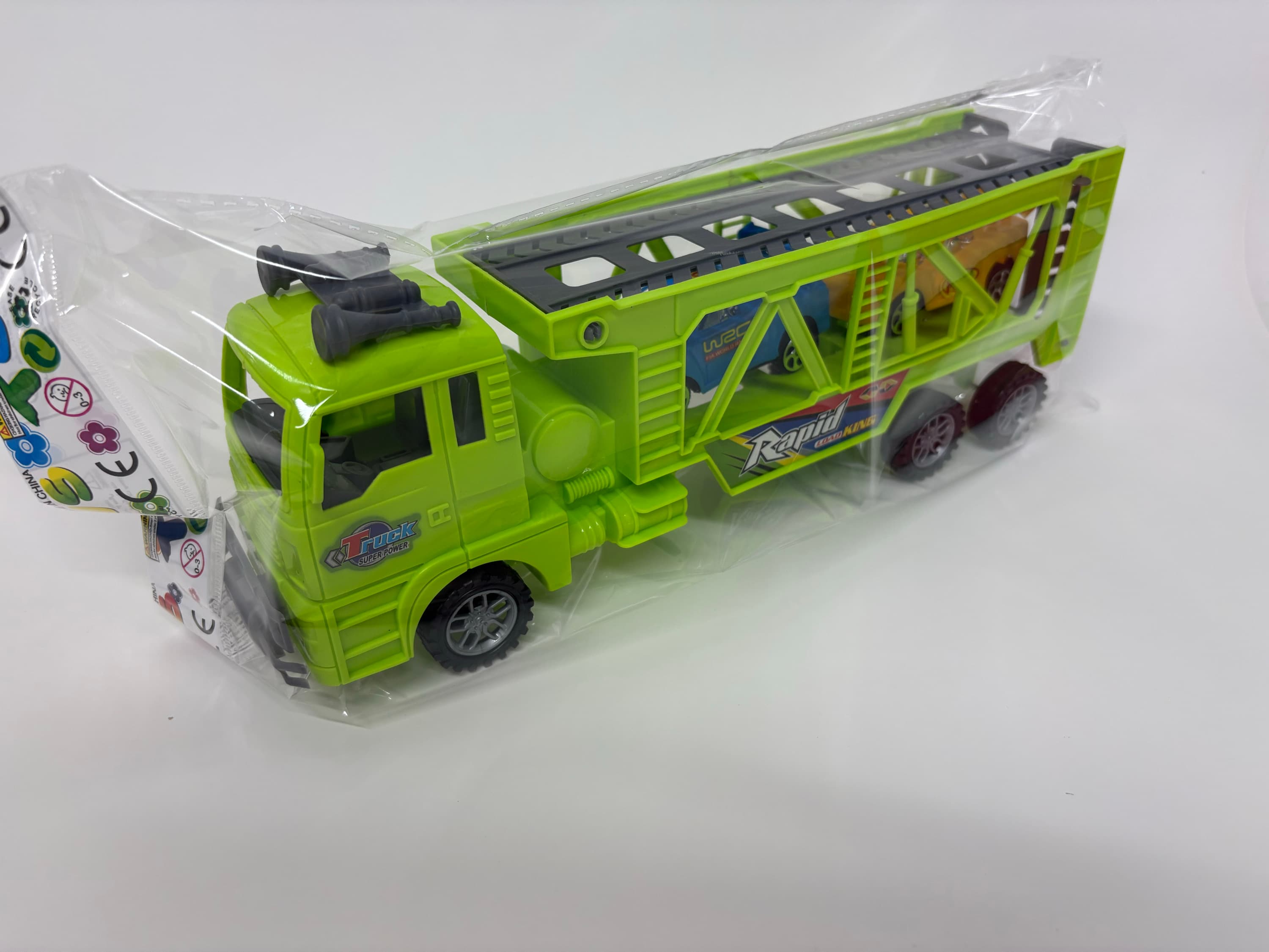 Solid Color Single-Layer Inertia Towing Car with 2 Gliding Race Cars